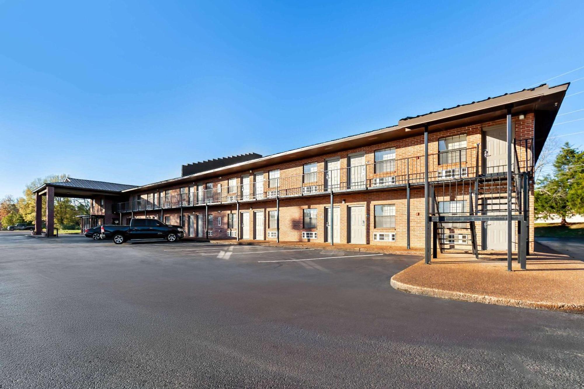 Days Inn By Wyndham Brownsville Buitenkant foto