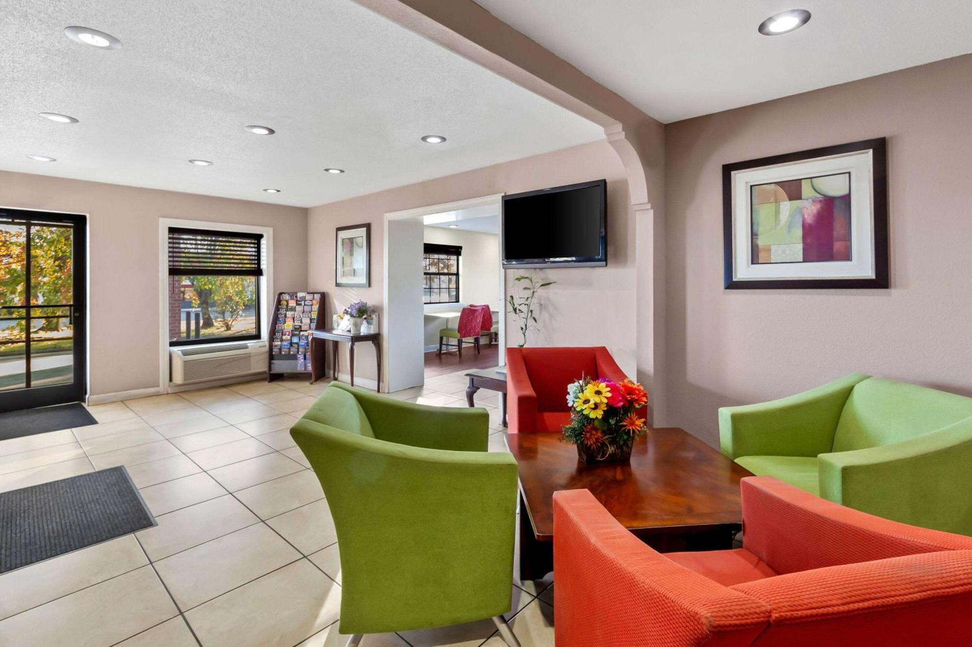 Days Inn By Wyndham Brownsville Buitenkant foto